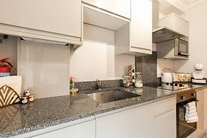 11 Helena House Business Apartment