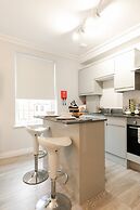 11 Helena House Business Apartment