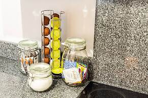 11 Helena House Business Apartment