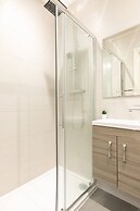 11 Helena House Business Apartment