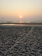 Veeniola Apartment - Stay Near Goa