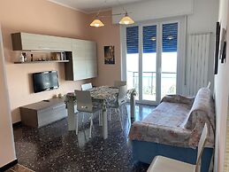 Arcobaleno Apartment 500 Meters From the sea
