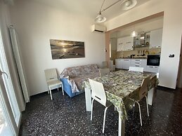 Arcobaleno Apartment 500 Meters From the sea