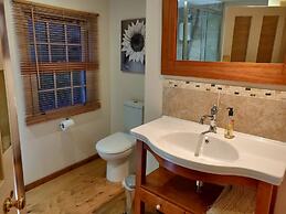 Whitehouse Cottage - Great Paxton