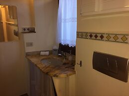 Adorable Tuscan Cottage With Beautiful Garden Just Outside Lucca, Slee