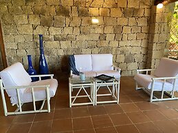 Domus Olivarum - Costa Smeralda 7 Guest and 2 Pk Wifi A - C big Garden