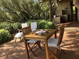 Domus Olivarum - Costa Smeralda 7 Guest and 2 Pk Wifi A - C big Garden