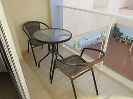 Apartment With Comunity's Pool, Ideally Located Between The Sea and Ci
