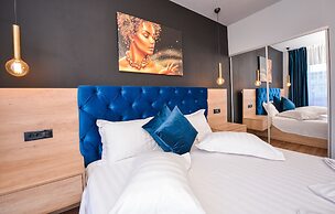 Eva Apartment - Romana Square