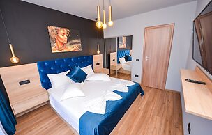 Eva Apartment - Romana Square