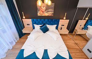 Eva Apartment - Romana Square