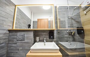 Eva Apartment - Romana Square