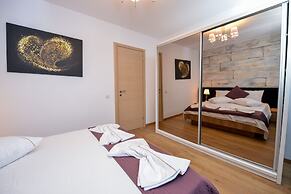 Bucharest Apartment - Cismigiu Gardens