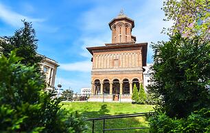 Bucharest Apartment - Cismigiu Gardens