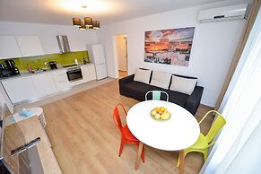 Bucharest Apartment - Cismigiu Gardens