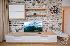 Bucharest Apartment - Cismigiu Gardens