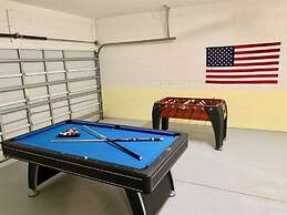 3 Bedroom Executive Pool Home With Games Room