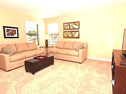 3 Bedroom Executive Pool Home With Games Room