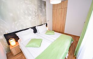 Sunshine Apartment - Cismigiu Gardens