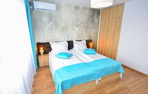 Sunshine Apartment - Cismigiu Gardens