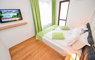 Sunshine Apartment - Cismigiu Gardens