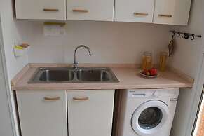 Charming Home On The Beach With Spacious Terraces & Garden - Pets Allo