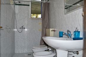 Charming Home On The Beach With Spacious Terraces & Garden - Pets Allo