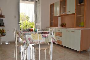 Charming Home On The Beach With Spacious Terraces & Garden - Pets Allo