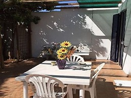 Charming Home On The Beach With Spacious Terraces & Garden - Pets Allo