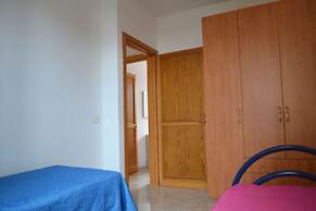 Charming Home On The Beach With Spacious Terraces & Garden - Pets Allo