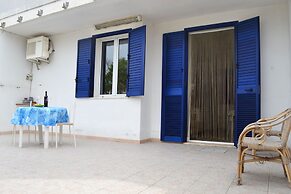 Charming Home On The Beach With Spacious Terraces & Garden - Pets Allo