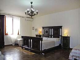 Podere Caldaruccio La Pineta - 26 People Cottage & Villa