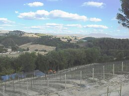 Podere Caldaruccio La Pineta - 26 People Cottage & Villa