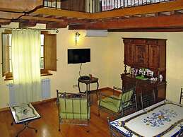 Podere Caldaruccio La Pineta - 26 People Cottage & Villa