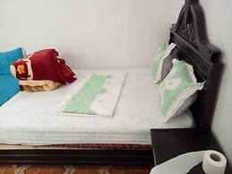 Family Room for 6 Peoples Sunny Riad Inside Medina Fes El Bali