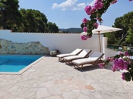 Beautiful Villa With Breathtaking Views