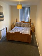 River Courtyard Apartment In The Heart Of