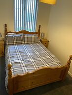 River Courtyard Apartment In The Heart Of