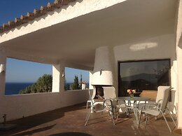 Exceptional Location - one of the Most Sought-after Locations in Costa