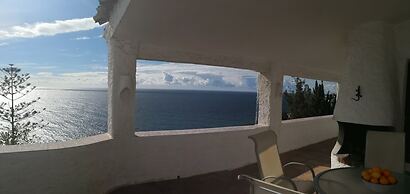 Exceptional Location - one of the Most Sought-after Locations in Costa