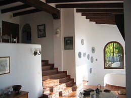 Exceptional Location - one of the Most Sought-after Locations in Costa