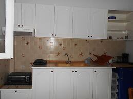 Holiday Apartment With sea View and Mountains View