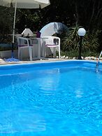 Holiday Apartment With sea View and Mountains View