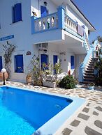 Holiday Apartment With sea View and Mountains View