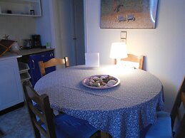 Holiday Apartment With sea View and Mountains View