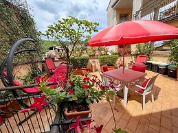 Central Spoleto Apartment With Large Sunny Terrace With Views