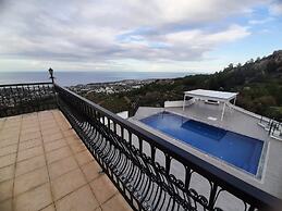 Luxury Villa With Private Pool in Lapta Kyrenia