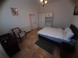 Luxury Villa With Private Pool in Lapta Kyrenia