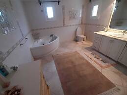 Luxury Villa With Private Pool in Lapta Kyrenia