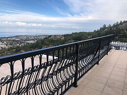 Luxury Villa With Private Pool in Lapta Kyrenia